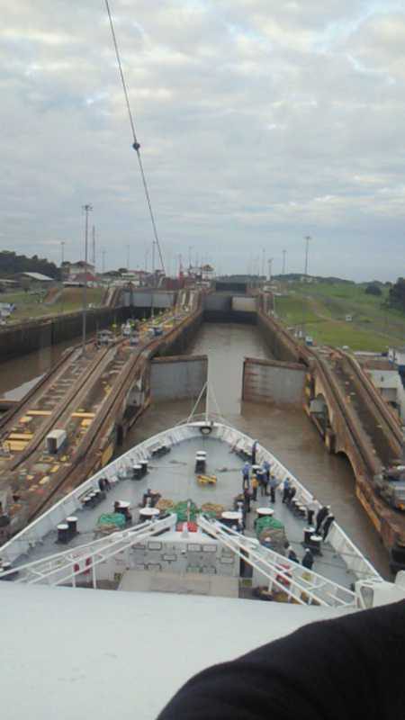 ピースボート71回クルーズ54日目：パナマ運河通過